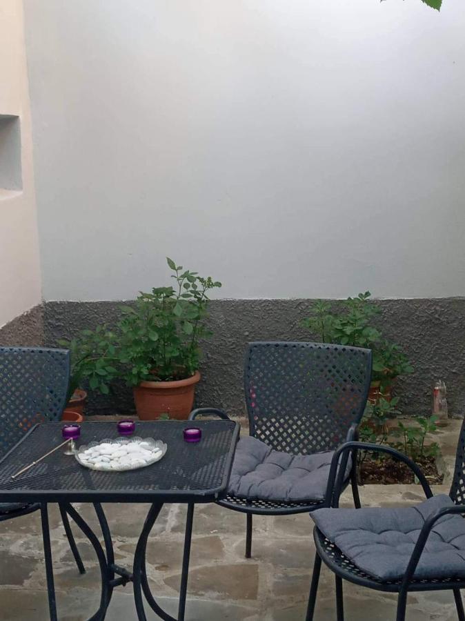 Green Housee Корча Екстериор снимка